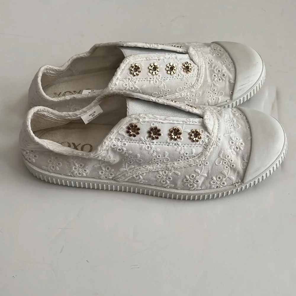 Xoxo Azie White Eyelet Slip On Sneakers